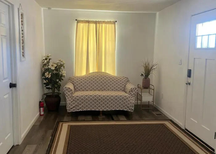 Habitación en casa particular Near Red Mountain Park *